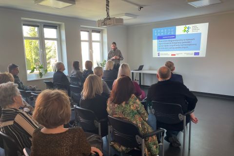 Dialog, wiedza i partycypacja – bilans usług społecznych Warmii Mazur 2025